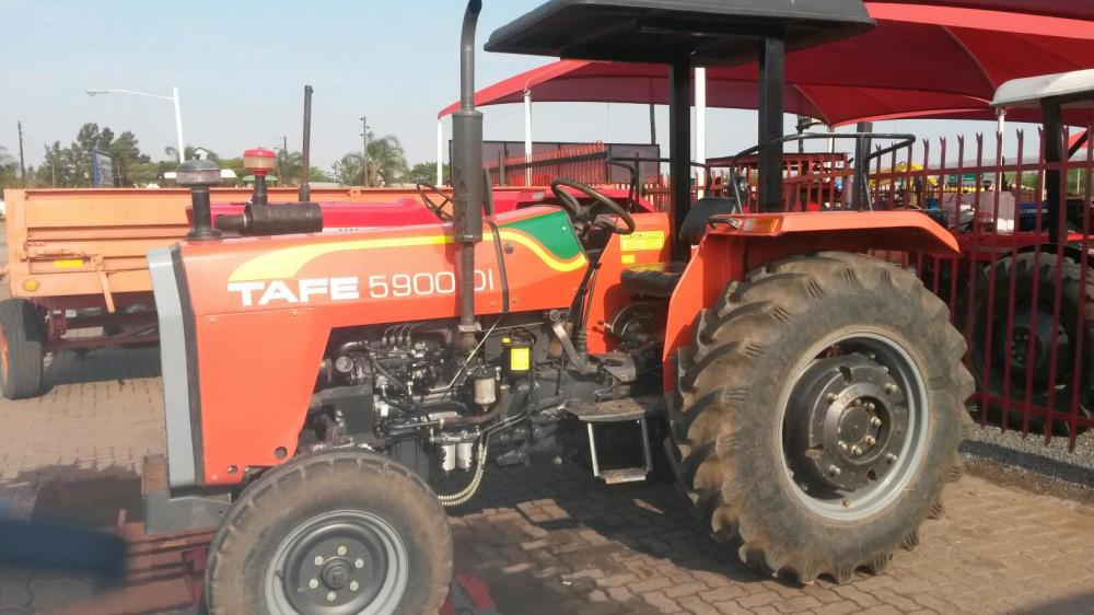Tafe 5900 DI Tractor