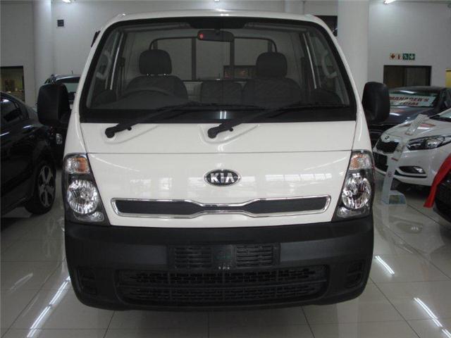 White Kia with 35km available now!