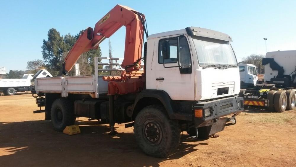 MAN, 4x4, with 30 ton palfinger crane and dropside body