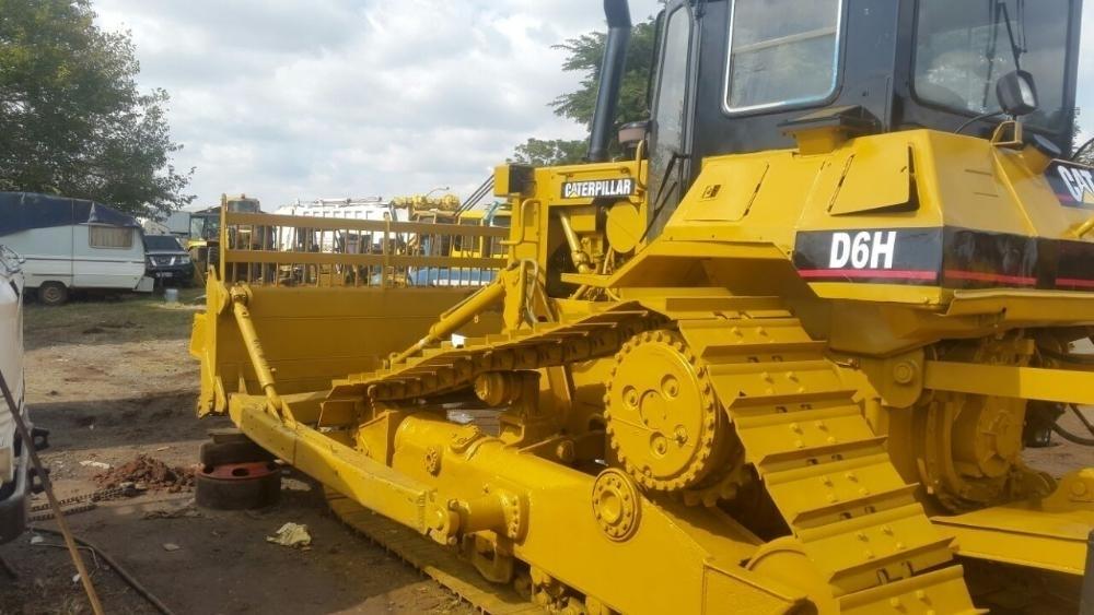 Cat D6H Dozer with 5 shank ripper