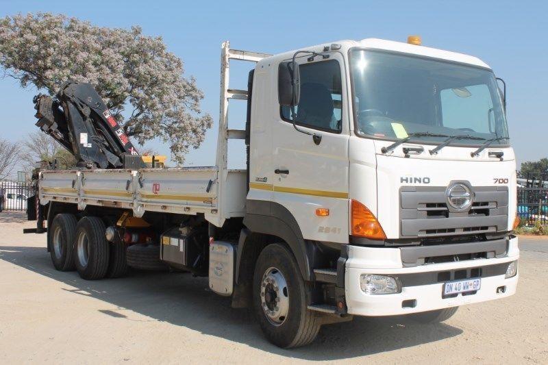 2015 Hino 700 2841 6x4 Crane Truck to be sold on auction 15 Nov at WH