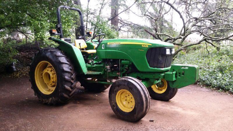 2012 John Deere 5425 in immaculate condition ×2 available