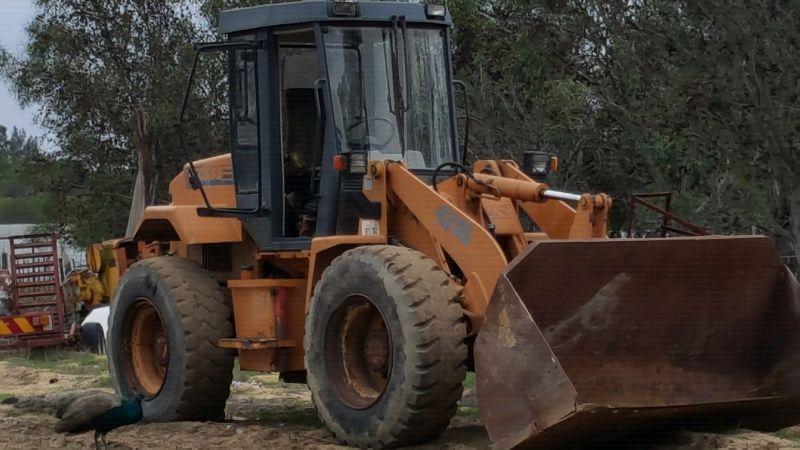 Case 421b front wheel loader FOR SALE