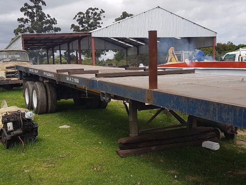Hendred Double axle Trailer For Sale