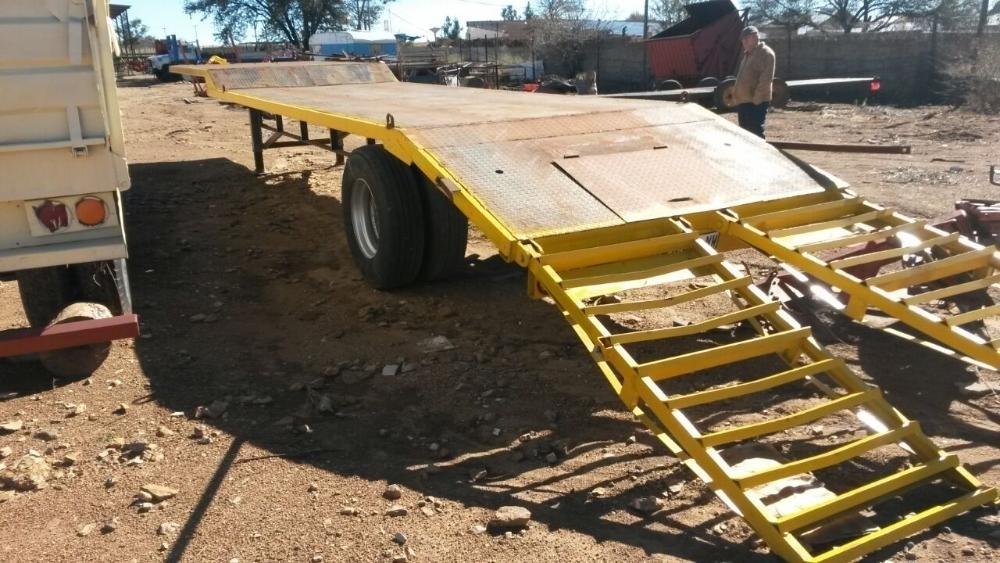 2005, single axle yellow lowbed trailer