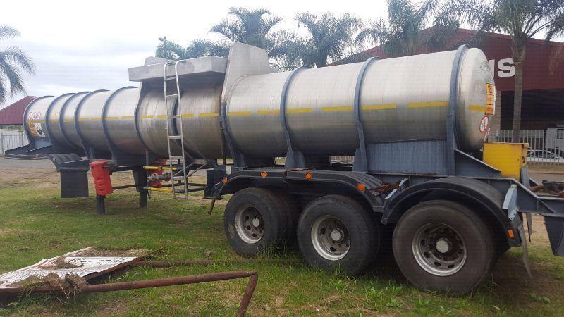 1999 tri alxe stainless steel chemical tank Trailer