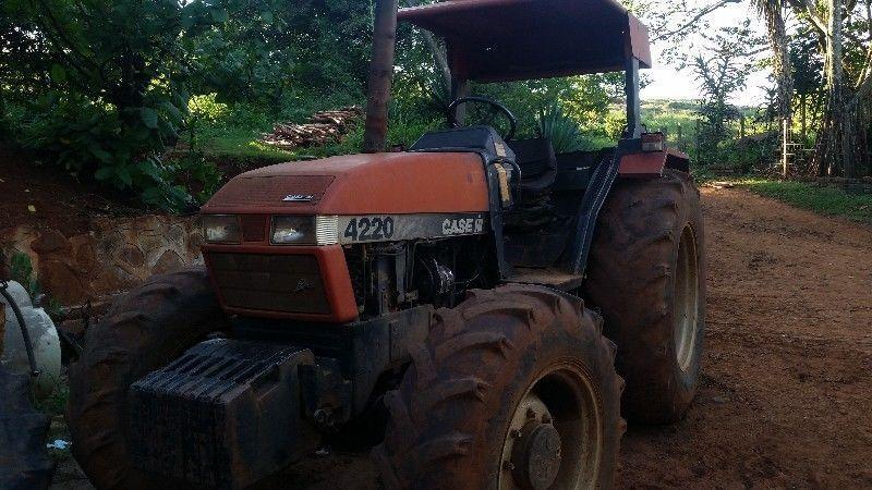 Case 4220 tractor 4x4