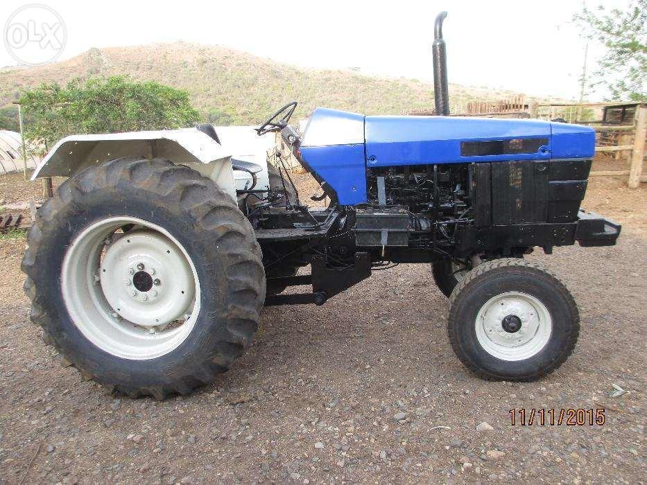 New Holland Ford 6640 Tractor