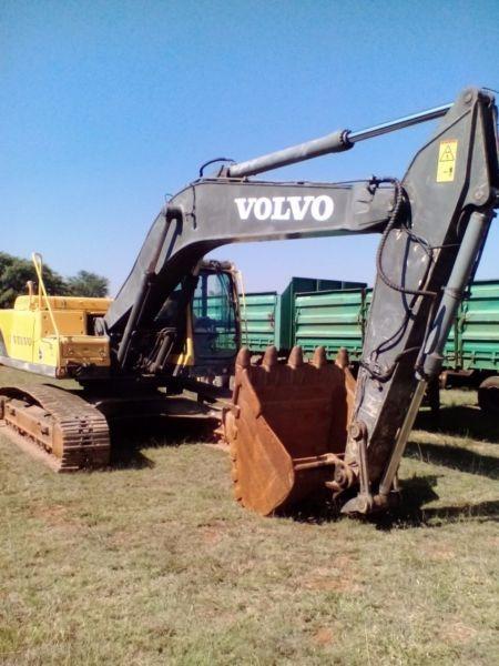 Volvo EC240 Excavator