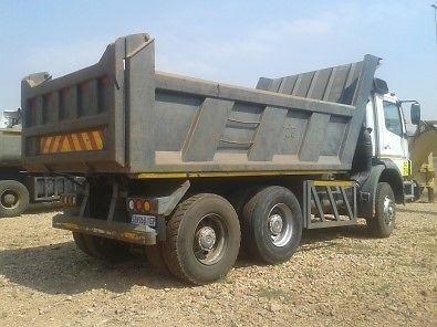 we manufacture all sizes of tipper bins and install fit them on trucks