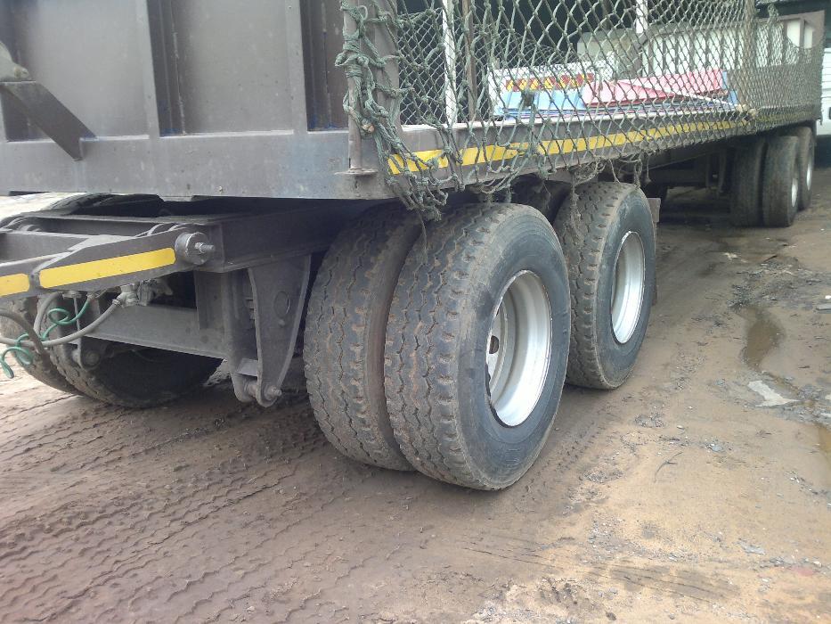 Great Buy! 2005 4 Axle 10m flatdeck drawbar trailer!
