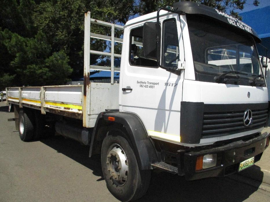 Mercedes-Benz Ecoliner 8 Ton Truck