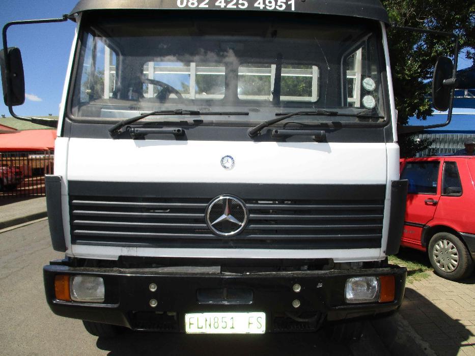 Mercedes-Benz Ecoliner 8 Ton Truck