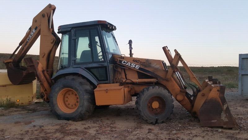 3 x Tlb s for sale. Case,bell and cat