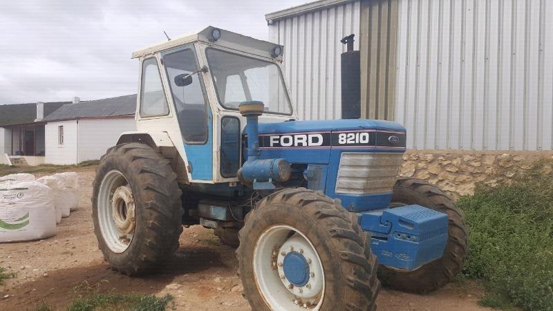 Ford 8210 4x4