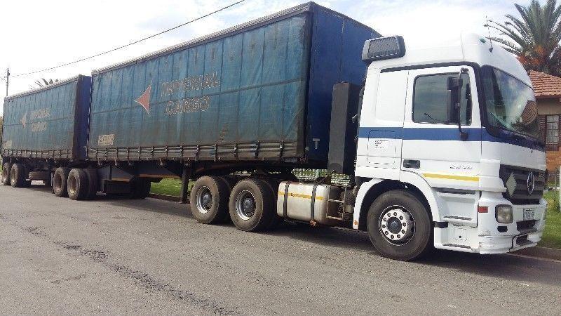 2006 Mercedes Benze Truck tractor with Taughtliner trailer available for lease/Hire