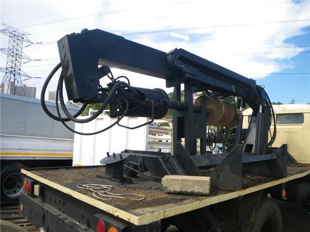 HYDRUALIC AUGER MOUNTED TO CRANE FOR SALE
