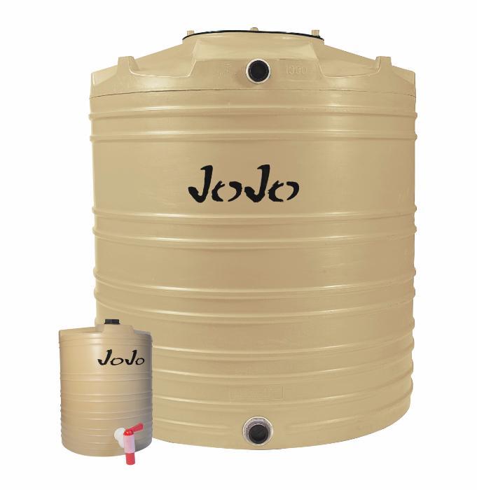 Water tanks and water tanks trailers of different sizes and carrying