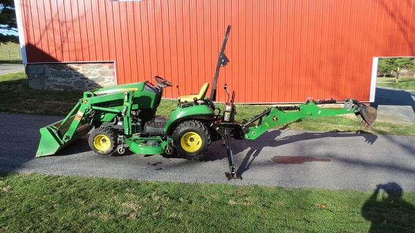 John Deere 1023E 4X4 compact tractor