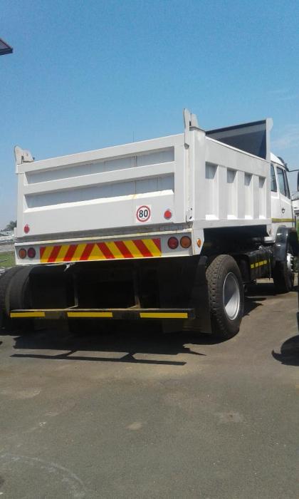 M/benz econoliner 6cube tipper truck for sale