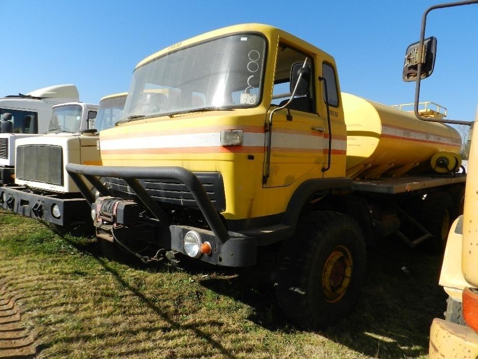 Samil 100 6x6 Water truck