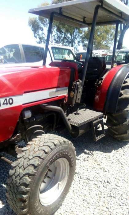 Case 2140 tractor