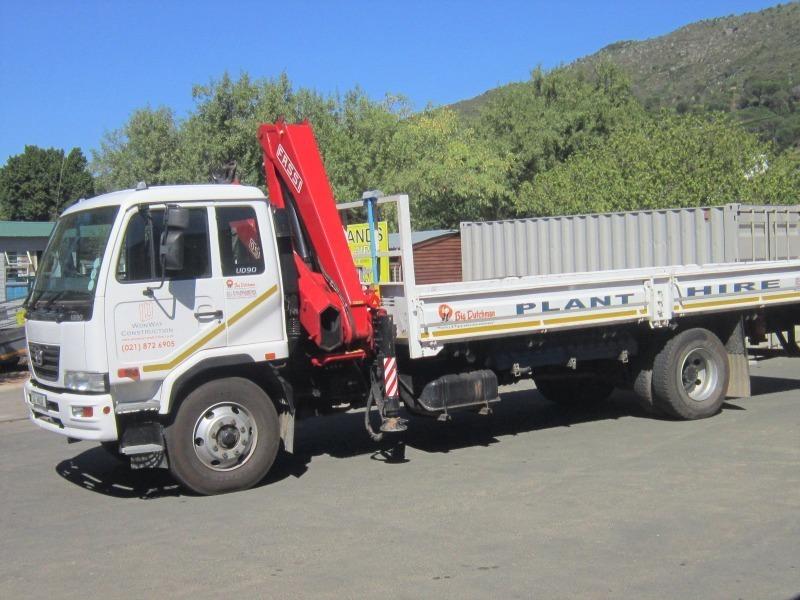 Nissan UD90 with 210 Fassi Crane