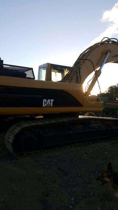 Excavator 30 ton cat