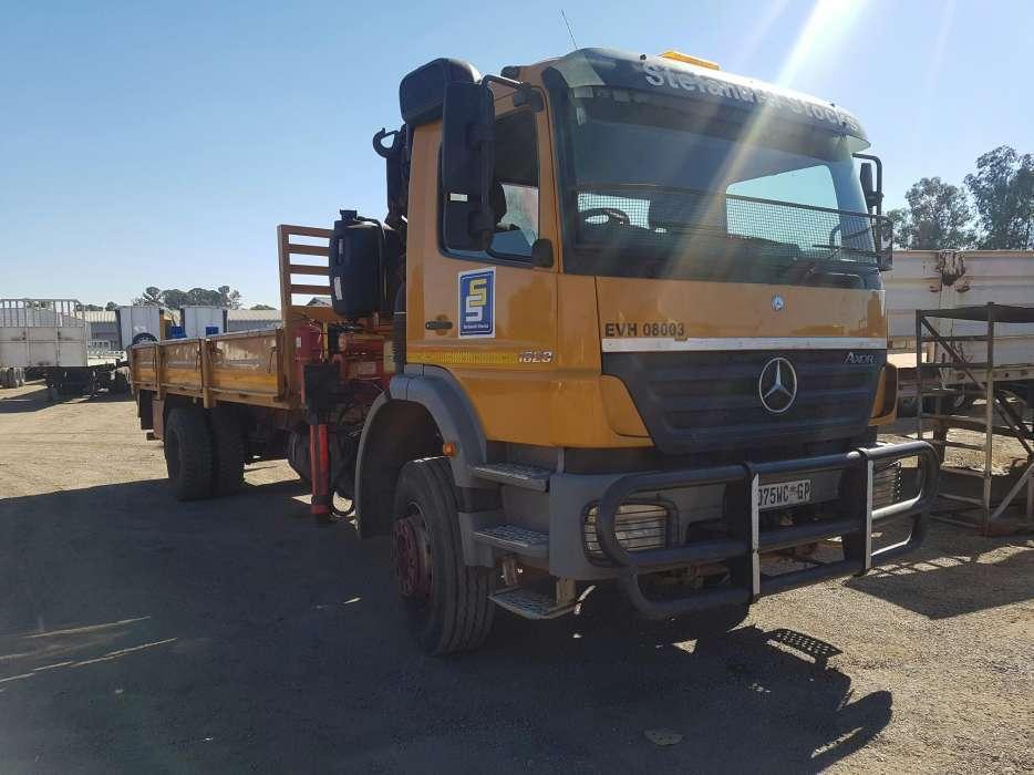 2011 Mercedes Benz 1823 Fitted with Fassi F170A crane