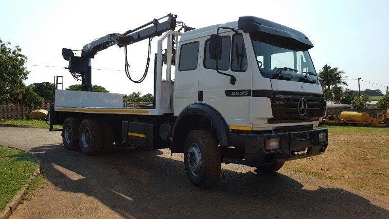 MERC BENZ 2635 POWERLINER WITH BRICK CRANE*