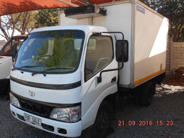 Toyota Dyna 5-104 Insulated Body FULL TANK DIESEL INCLUDED