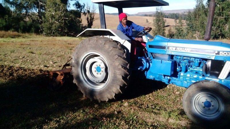 New Holland 5030 tractor