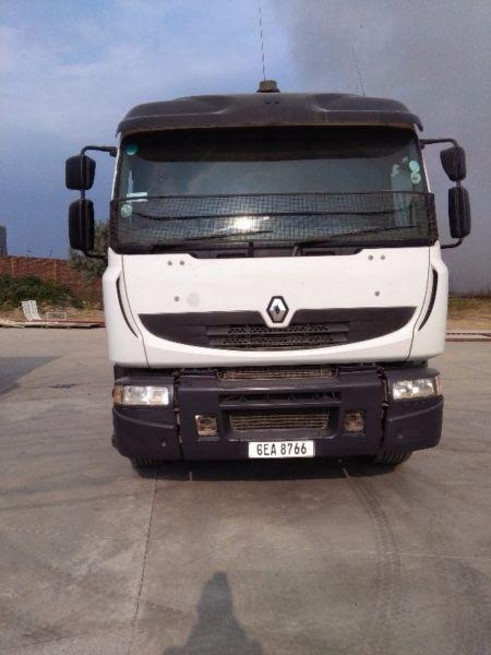 Unbeatable price for a Renault Truck