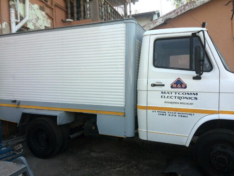 Tata truck 2.8 tons