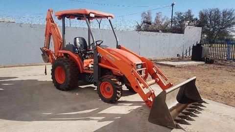 Kubota L39 MODEL TLB 2012 great condition (deliver anywhere in SA)