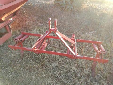 Chisel plough and other plough R5000 each