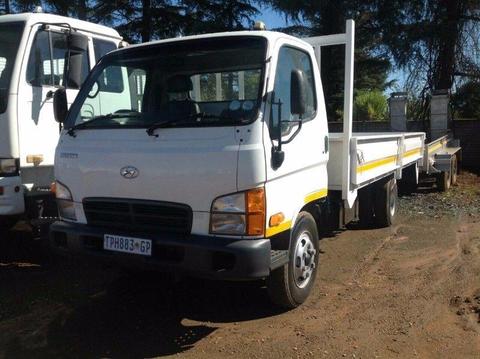 Hyundai HD72 4ton truck now available at a bargain price !!