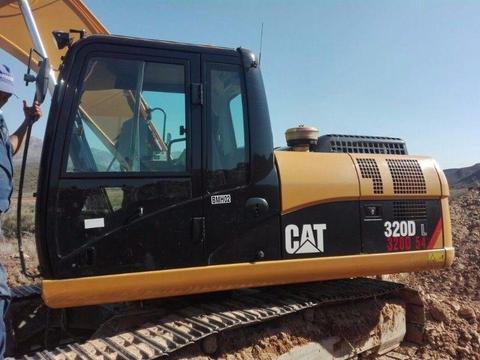 2013 CAT 320D excavator