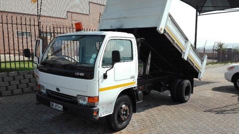 Used Nissan UD40 Tipper 2009. only 105000km