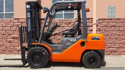 LATEST MODEL 3 TON TOYOTA 8 SERIES FORKLIFT FOR SALE