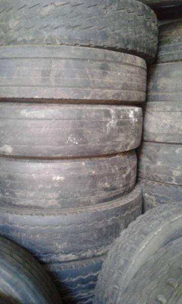 we buy truck and bus tyre casings