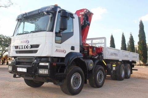Iveco Trakker 420 8x4 Dropside Crane Truck:Cape Town Commercial Bank & Fleet Disposal Auction:12 Oct