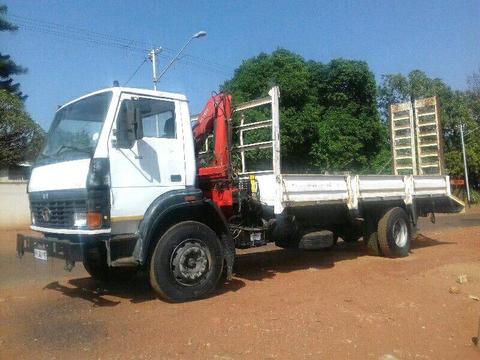 Tata 1518 Dropside with ramps Hiab Crane