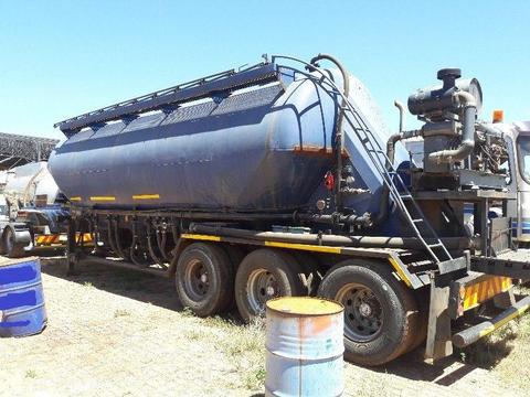 Used 1989 Tank Clinic 35m3 Tri Axle Dry Bulk Tanker with Blower for sale
