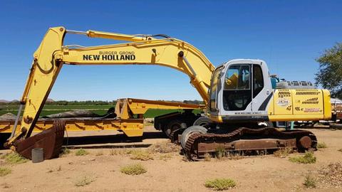 New Holland 265 Excavator/Slootgrawer