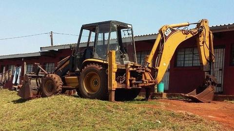 CAT TLB 428C 4X4 10 000 HOURS