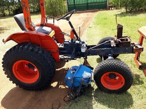 Kubota L2050 tractor