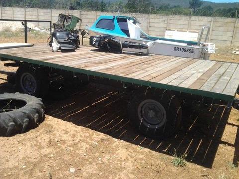 Flat deck trailer for farm