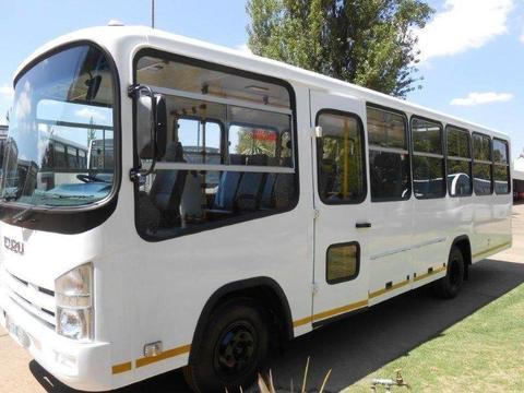 2017 34 seater commuter bus and meany more R 826,072