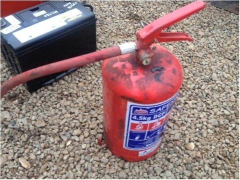 S2996 Red Fire Extinguisher 4.5Kg Pre-Owned Other